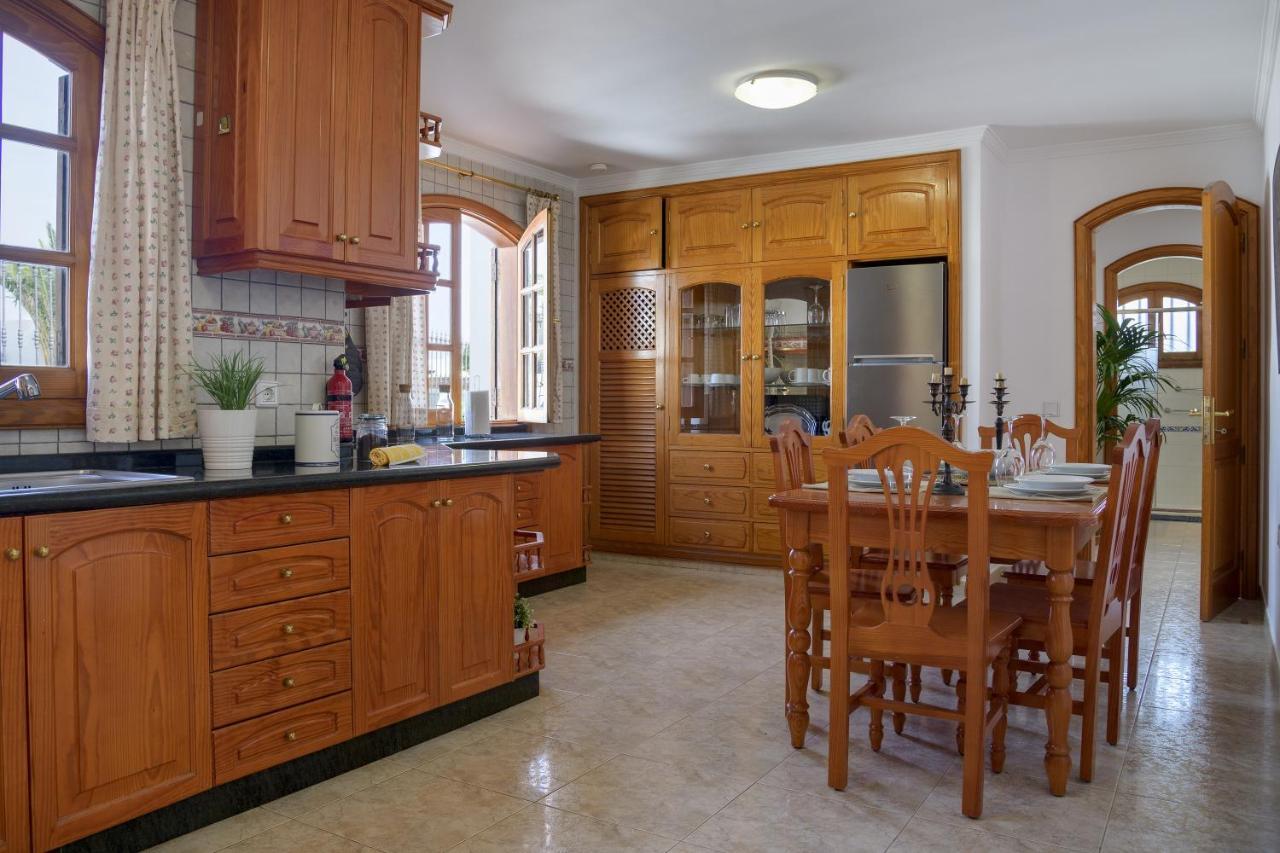 Alizuth Villa Puerto del Carmen  Ngoại thất bức ảnh